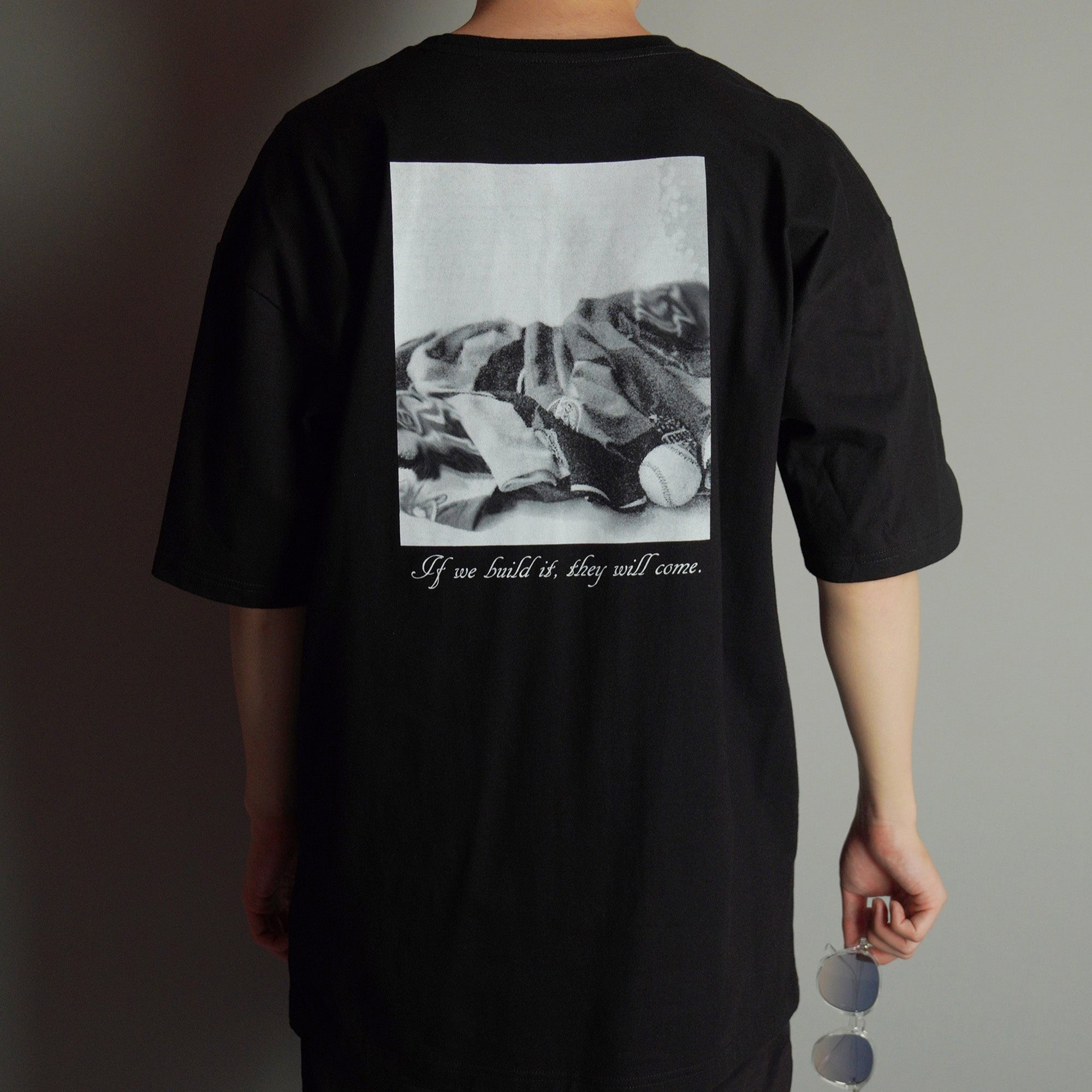 UNIFORM バックプリント半袖Tシャツ