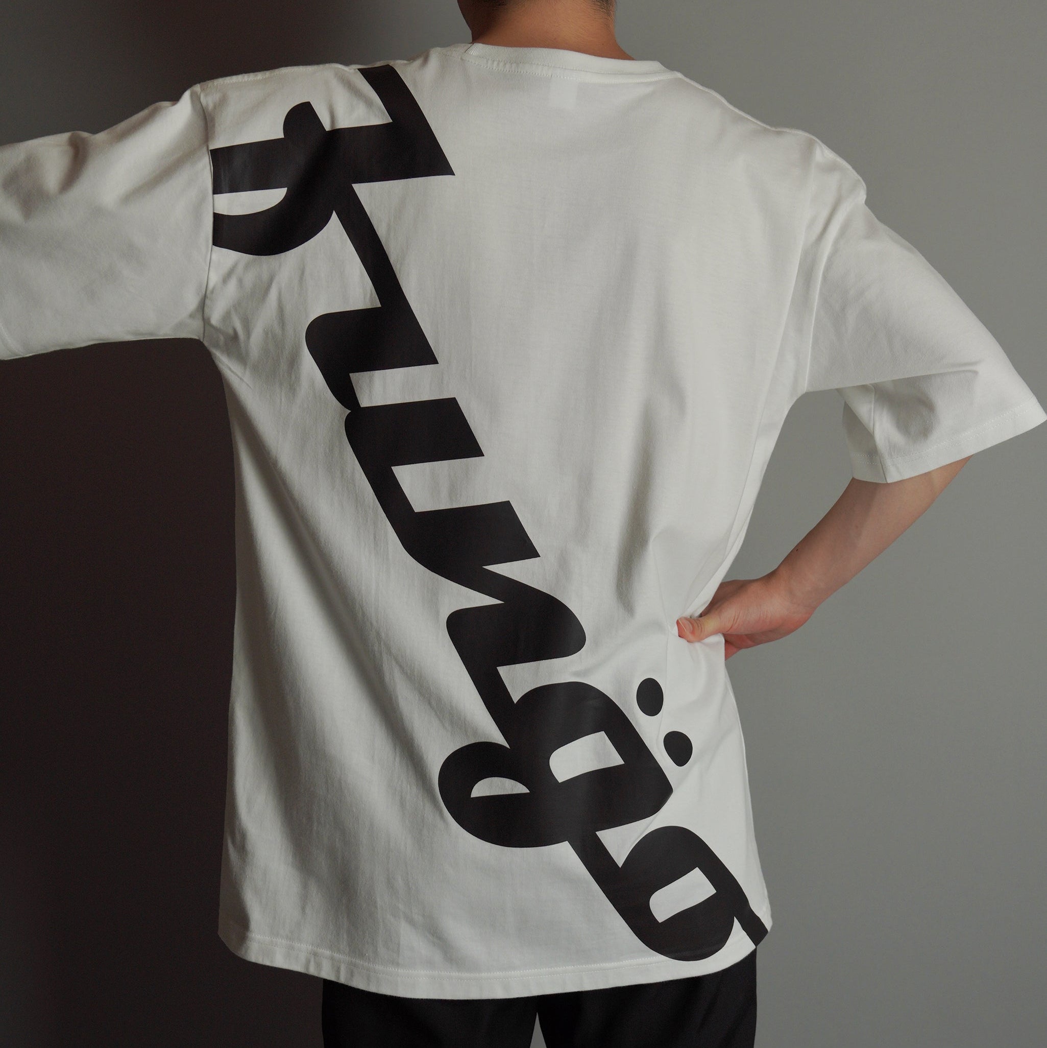 BIGLOGO バックプリント半袖Tシャツ