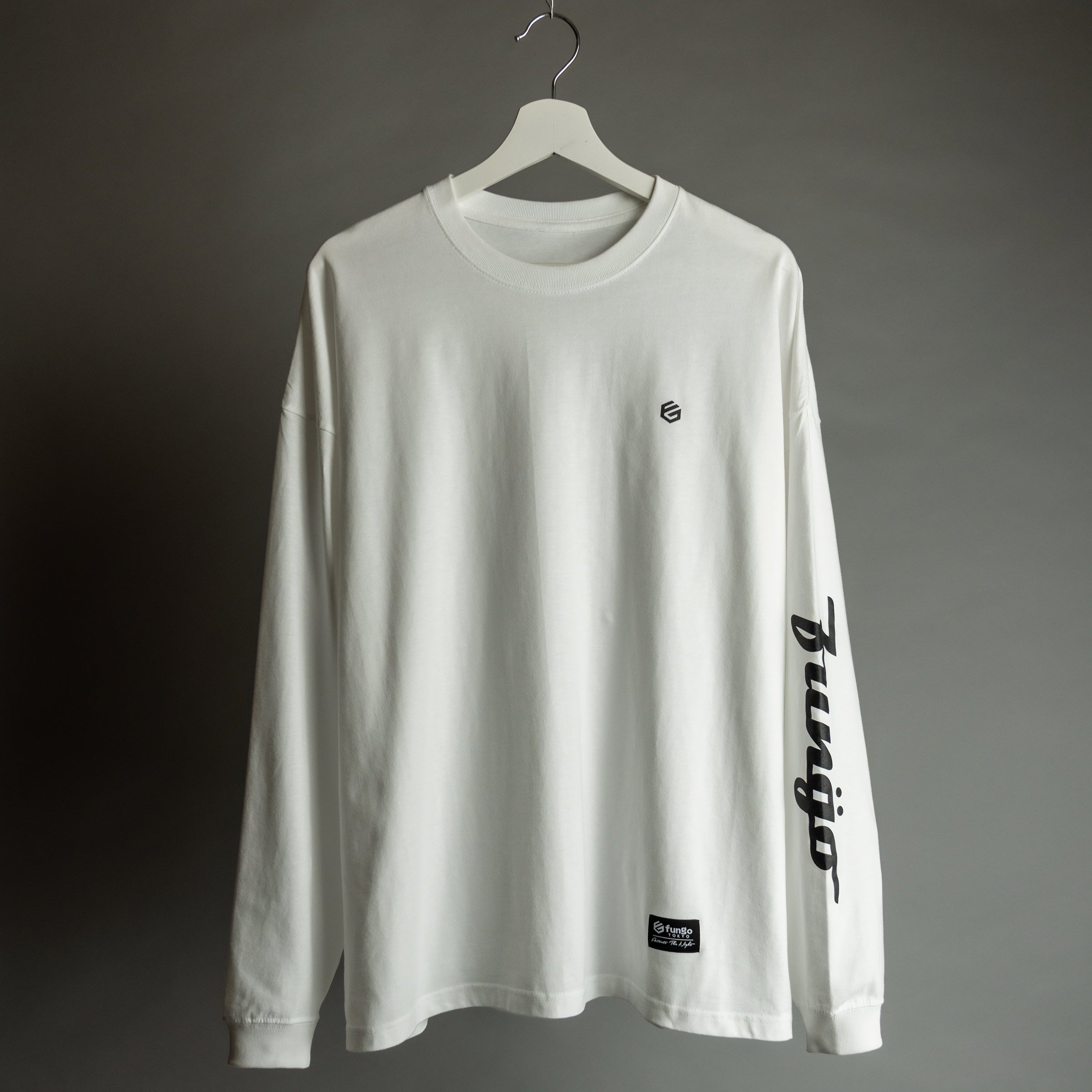 袖プリント ロングスリーブTシャツ