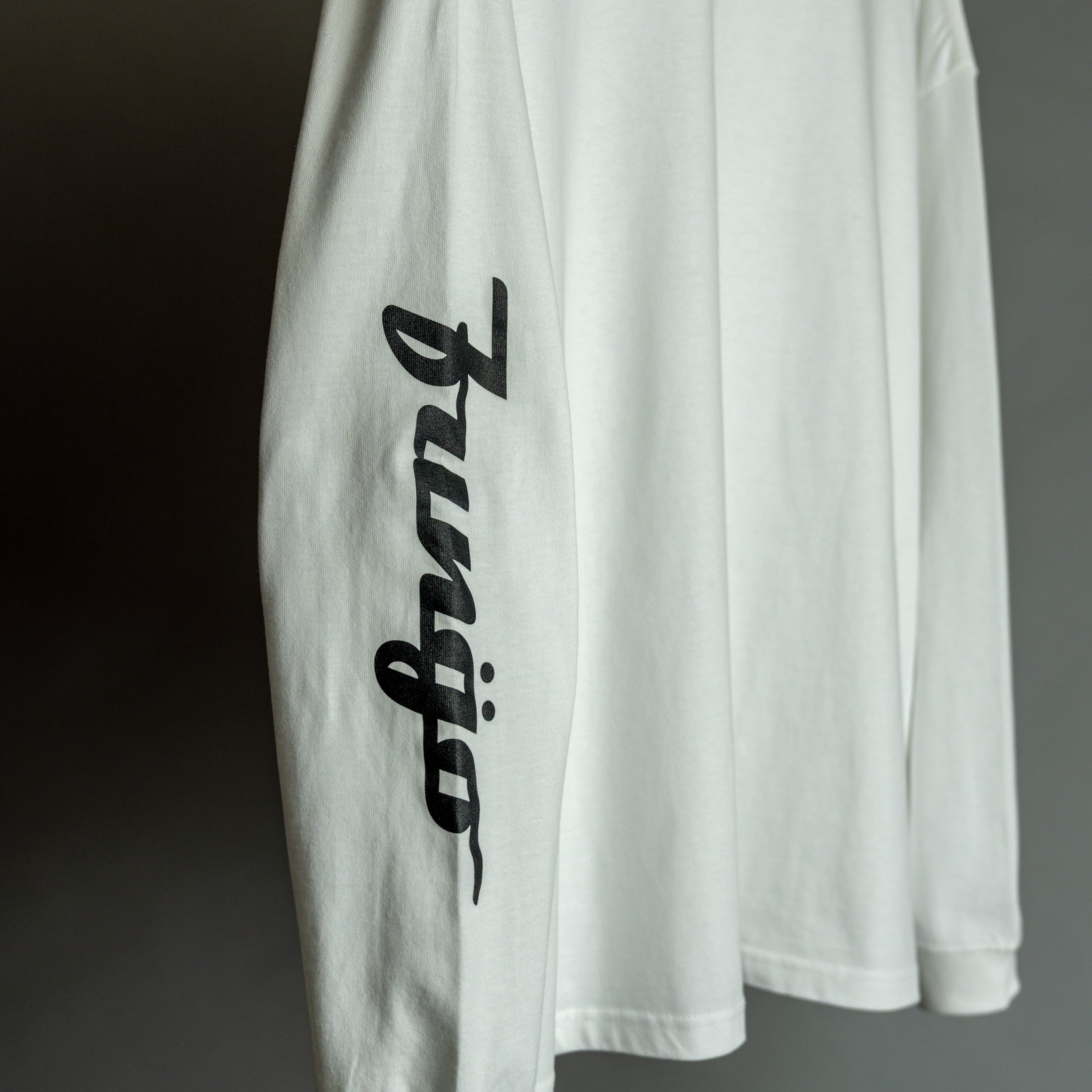 袖プリント ロングスリーブTシャツ