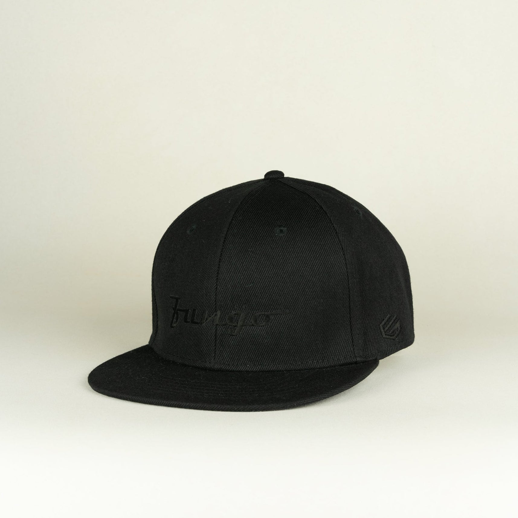 平ツバ ロゴ刺繍CAP