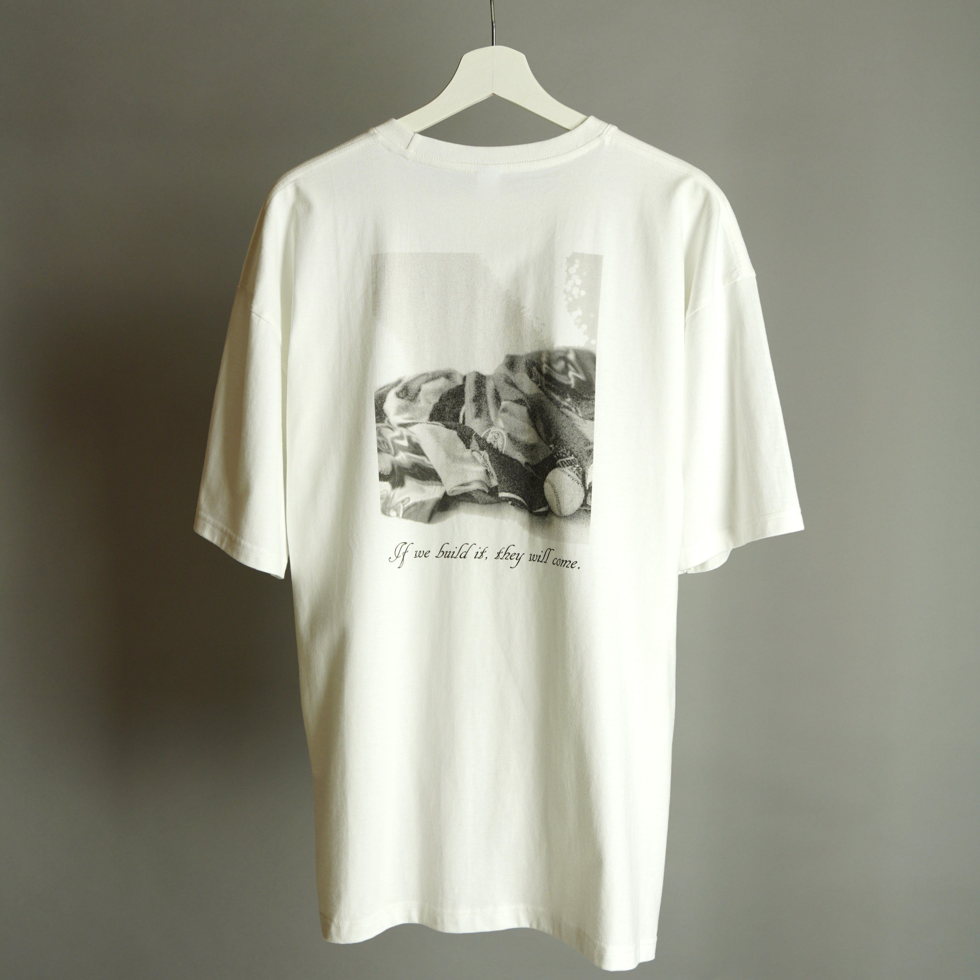 UNIFORM バックプリント半袖Tシャツ