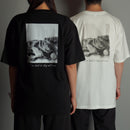 UNIFORM バックプリント半袖Tシャツ